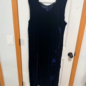 Vietnamese aodai Elegant Navy Blue Velvet Dress